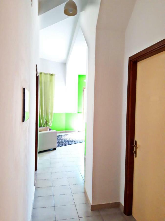 Red House Villa Cabras Luaran gambar